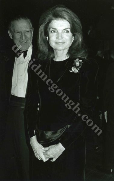 Jackie Onassis 1983 NYC NYC209.jpg